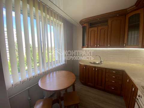 квартира за адресою Перемоги просп., 72