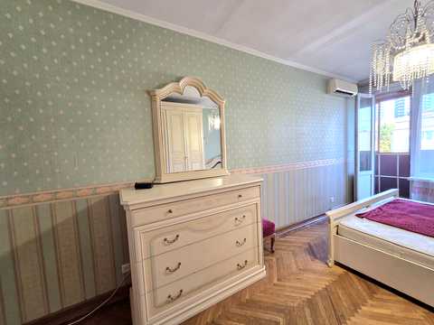 квартира по адресу Василия Тютюнника ул. (Анрі Барбюса), 22-26