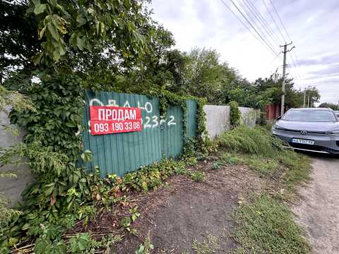 ділянка за адресою с. Оленівка, Фастівська