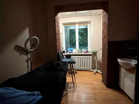 комерційна за адресою Івана Авраменка вул. (Корнійчука), 11