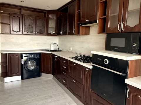 квартира за адресою Зарічанська вул., 52