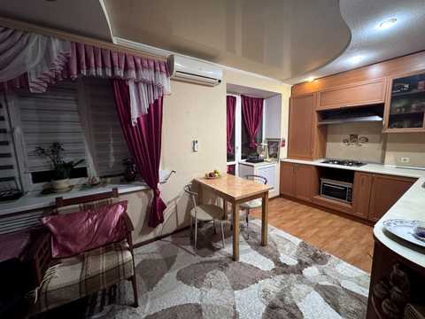 квартира по адресу Полякова ул., 21
