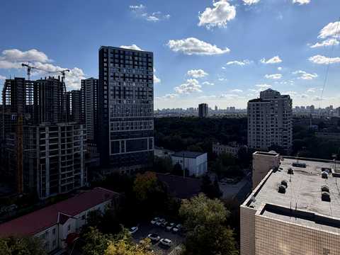 квартира за адресою Олександра Довженка вул., 16-Б