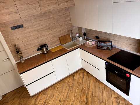 квартира за адресою Дмитра Коцюбайла вул., 3