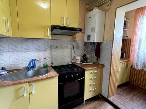 квартира за адресою Євгена Коновальця вул., 136-Д