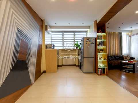 квартира за адресою Верховинна вул., 35
