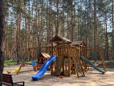 будинок за адресою смт. Обухівка, Садова вул.