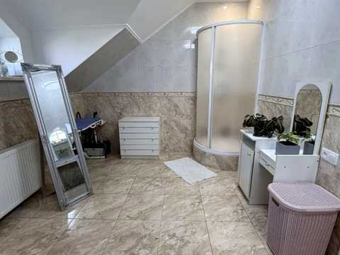 дом по адресу Святошинська вулиця, 54