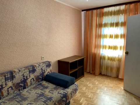 квартира за адресою Любомира Гузара просп. (Космонавта Комарова), 8