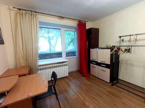 квартира за адресою Олександра Довженка вул., 14-Б
