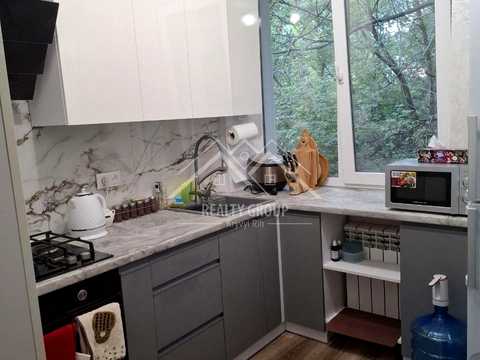 квартира за адресою Кривий Ріг, Олега Ольжича вул. (Руденка), 11