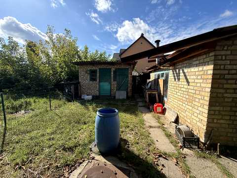 ділянка за адресою Полтавська вул., 12