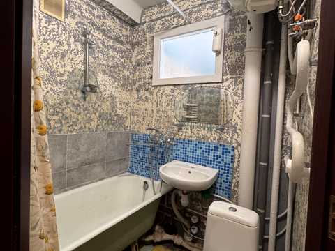 квартира за адресою Ореста Левицького вул. (Академіка Курчатова), 3