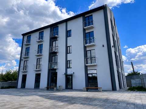 коммерческая по адресу Миколи Трублаїні ул., (Будинок)