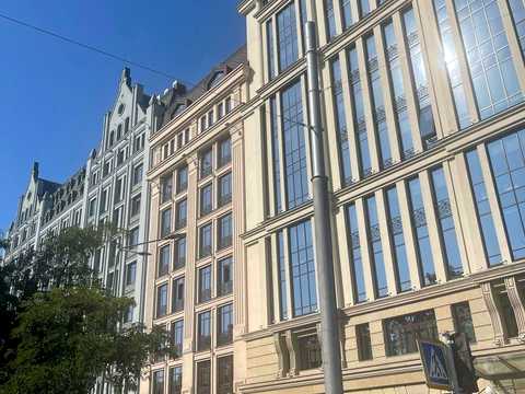 комерційна за адресою Ярославська вул., 58