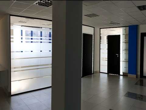 коммерческая по адресу Науки просп., 3