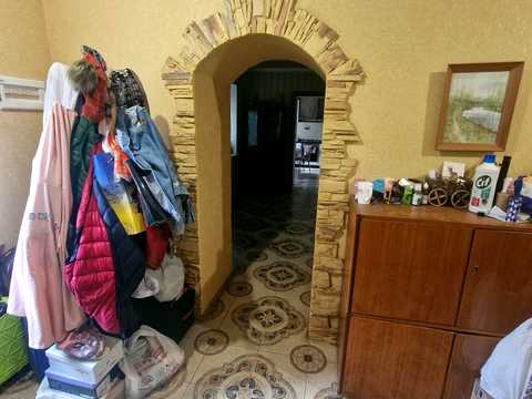 будинок за адресою смт. Високий, Транспортна