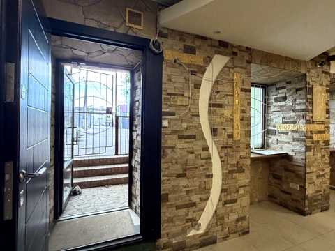 коммерческая по адресу Разумовская ул., 24