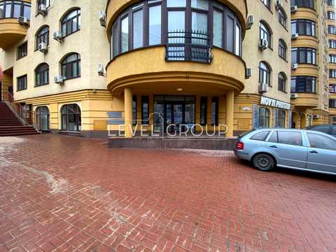 комерційна за адресою В'ячеслава Чорновола вул., 29-А