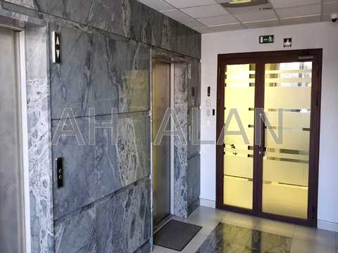 коммерческая по адресу Науки просп., 3