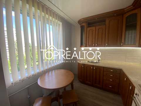 квартира за адресою Перемоги просп., 72