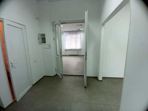 комерційна за адресою Генерала Миколи Юнаківа вул., 9-Б