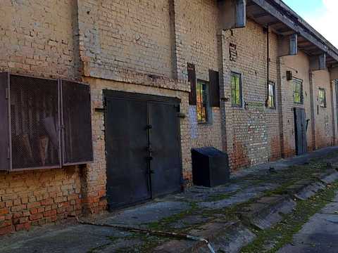 комерційна за адресою Індустріальна вул., 5