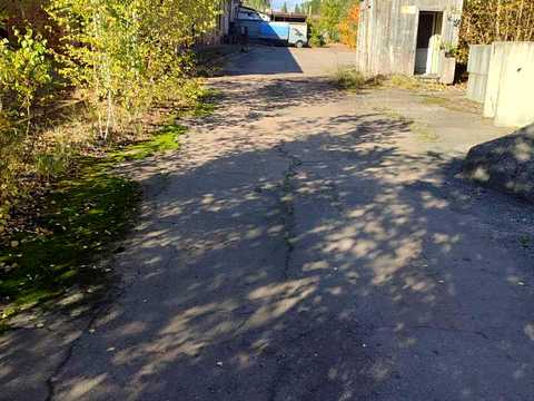 комерційна за адресою Індустріальна вул., 5