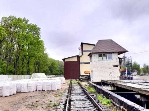 комерційна за адресою смт. Рокитне, Незалежності, 131а