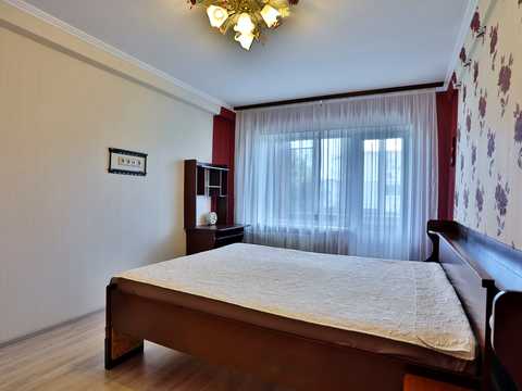 квартира за адресою Мілютенка вул., 16