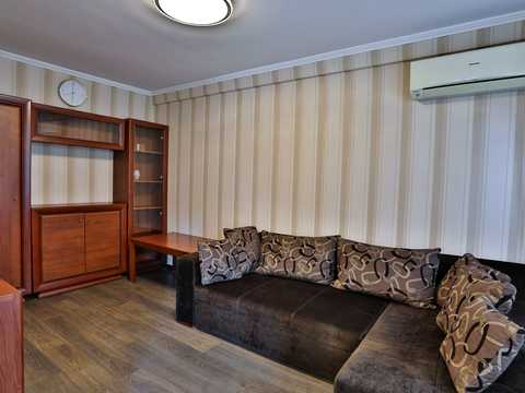 квартира за адресою Мілютенка вул., 16
