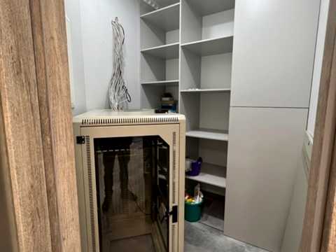 комерційна за адресою Кловський узвіз, 7