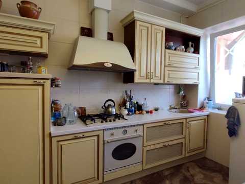 квартира за адресою Утьосова вул., 11