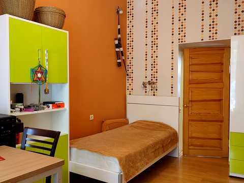 квартира за адресою Утьосова вул., 11