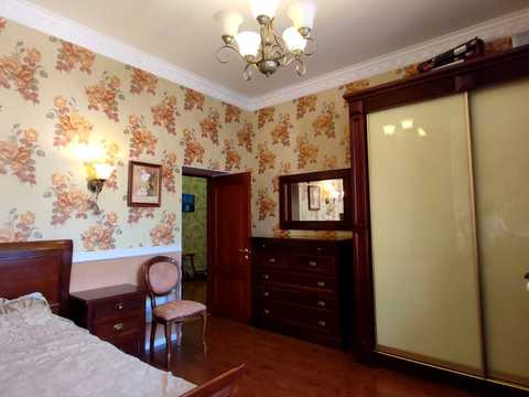 квартира за адресою Утьосова вул., 11