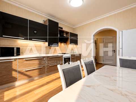 квартира за адресою Розваги вул., 27