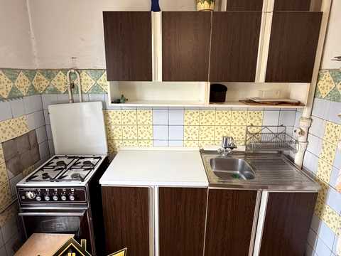 квартира за адресою Квітневий пров., 3