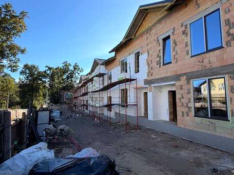 будинок за адресою Давидчука вул., 1