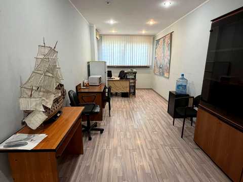 коммерческая по адресу Большая Васильковская ул. (Красноармейская), 55