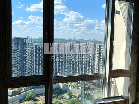 квартира за адресою Зарічна вул., 4к1