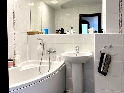 квартира по адресу Анны Ахматовой ул., 16-В