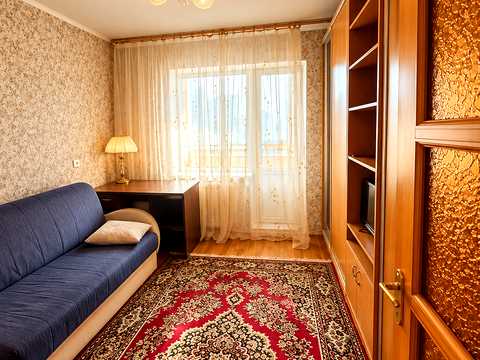 квартира по адресу Ревуцкого ул., 7-А