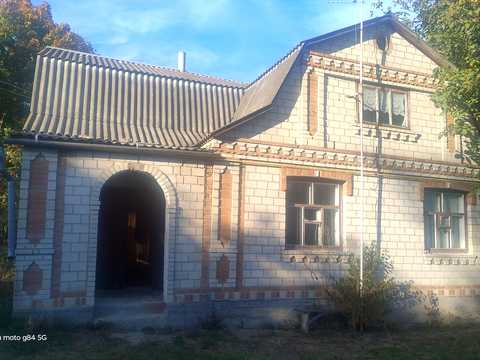 будинок за адресою першотравнева, 115