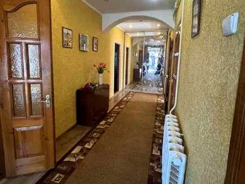 будинок за адресою Кутова