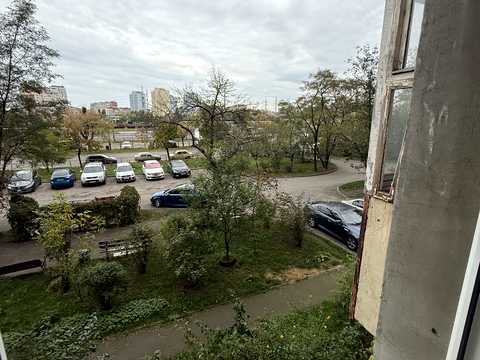 квартира за адресою Романа Шухевича просп. (Генерала Ватутіна), 30
