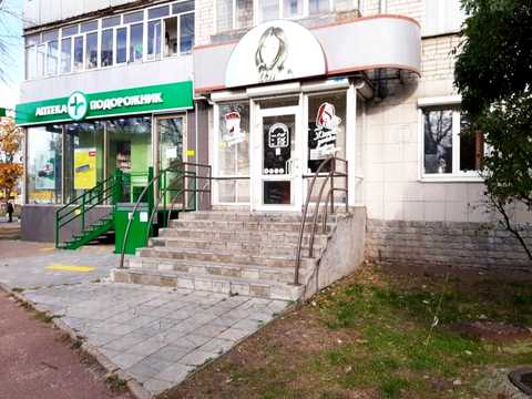 комерційна за адресою Музична вул., 2