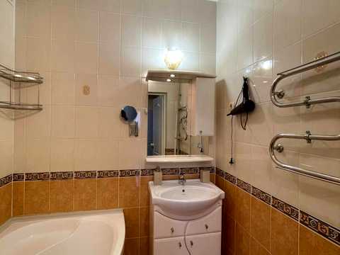 квартира за адресою Одеса, Тополина вул., 20