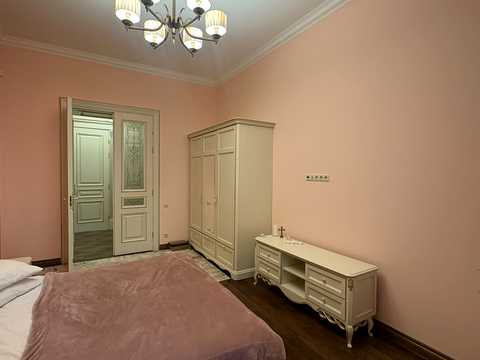 квартира за адресою Євгена Коновальця вул. (), 25