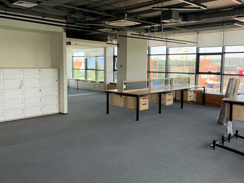 коммерческая по адресу Степана Бандеры просп. (Московський), 28