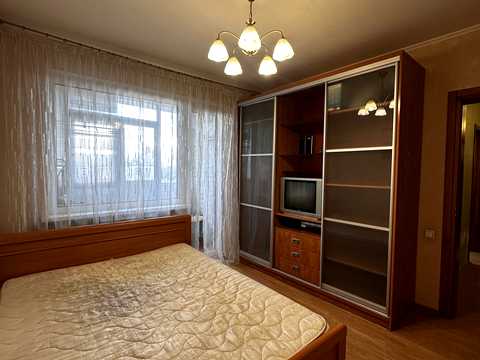 квартира за адресою Валентинівська вул. (Блюхера), 21а